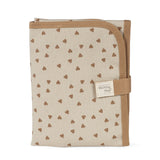 Tapis à langer bébé Poppy Cannelle – Motifs cœurs walking mum