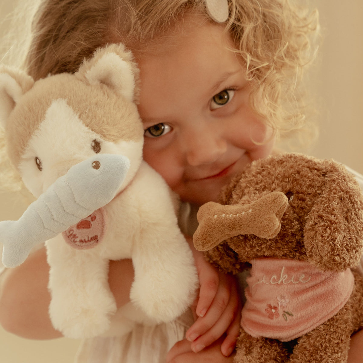 Peluche chien avec sac de transport – Jackie LITTLE DUTCH