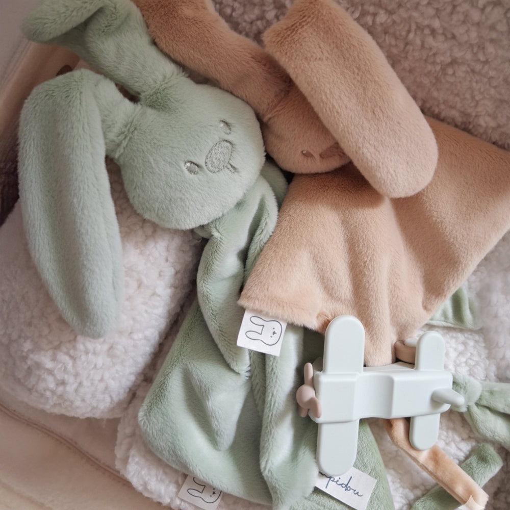 Maxi doudou bébé lapin vert tilleul – doudou naissance 65 cm NATTOU