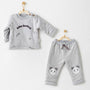 Ensemble bébé confortable et adorable, sweat et pantalon gris avec motif panda. 100% coton, idéal pour offrir ou pour le quotidien.