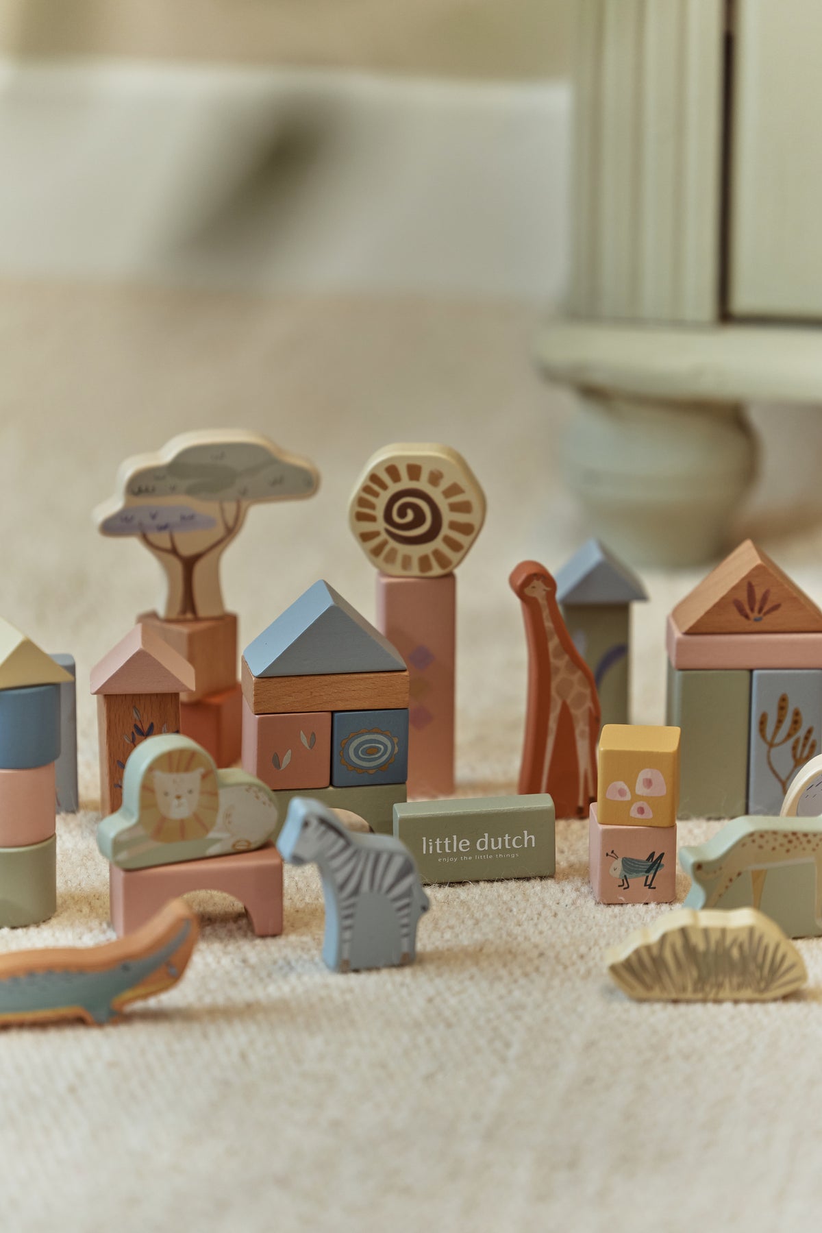 Blocs de construction en bois Safari Friends – 50 cubes en bois enfant