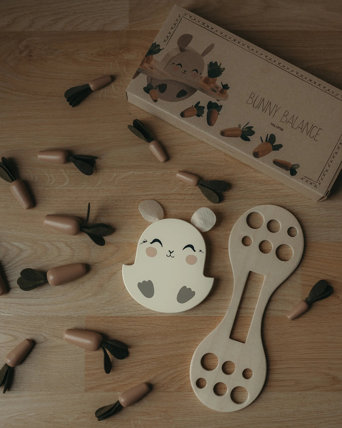 Offrez à votre enfant l’Échelle de Lapin 🐇, un puzzle en bois Montessori sûr et éducatif pour développer motricité, équilibre et créativité dès 3 ans.