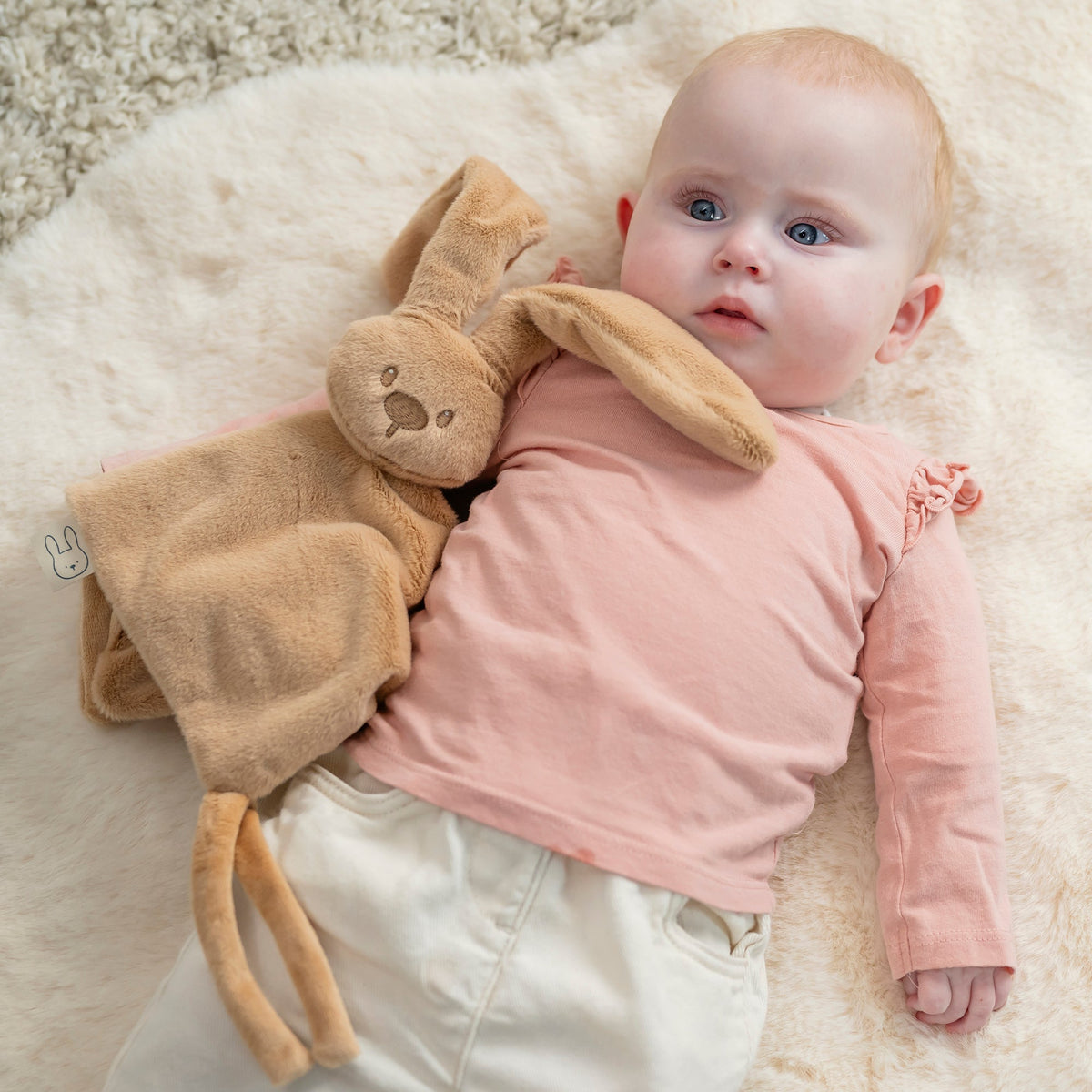 Doudou lapin bébé 27x27 cm – Doudou beige chaud dès la naissance NATTOU