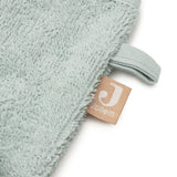 Le gant de toilette Hippo Happy en éponge 100 % coton est idéal pour nettoyer délicatement la peau de bébé. Doux, absorbant et facile à utiliser, il rend le bain encore plus agréable.