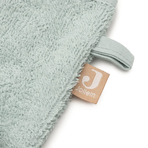 Le gant de toilette Hippo Happy en éponge 100 % coton est idéal pour nettoyer délicatement la peau de bébé. Doux, absorbant et facile à utiliser, il rend le bain encore plus agréable.