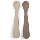 Le lot de 2 cuillères souples en silicone Jollein est idéal pour accompagner les premiers repas de bébé. Douces pour les gencives, légères et faciles à prendre en main, elles favorisent l'autonomie tout en garantissant une utilisation sûre grâce à leur silicone alimentaire sans BPA, sans PVC et sans phtalates. Lot de 2 cuillères souples en silicone Jollein, idéales pour les premiers repas de bébé et l'apprentissage de l'autonomie alimentaire.