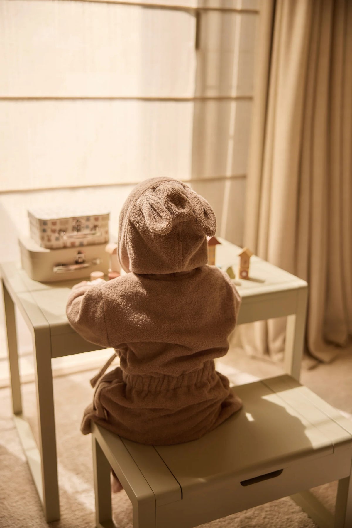 Peignoir de bain enfant en éponge – 3-4 ans Mikly Coffee