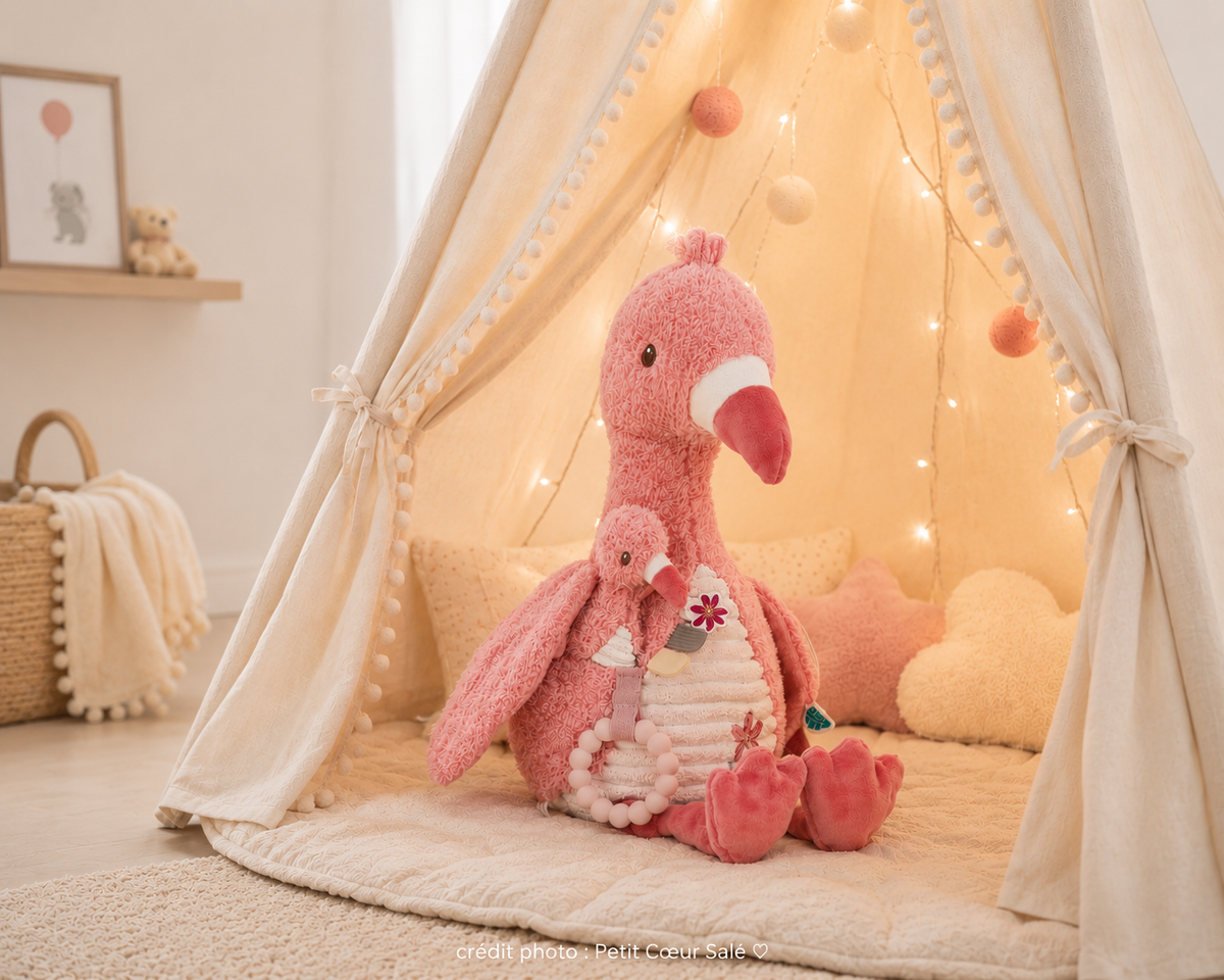 Peluche d’activités flamant rose Safari Friends – jouet sensoriel bébé LITTLE DUTCH