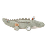 Peluche d’activités crocodile Safari Friends : un compagnon sensoriel doux pour stimuler bébé dès la naissance. LITTLE DUTCH