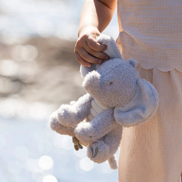Peluche éléphant 17 cm – compagnon doux pour bébé