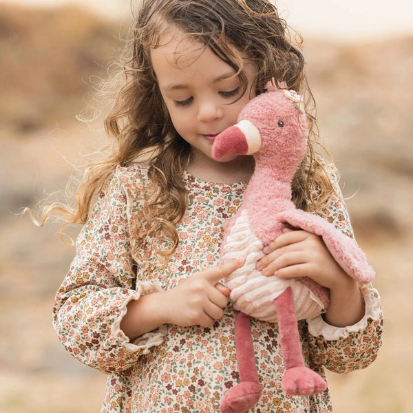 Peluche flamant rose 32 cm : un compagnon doux et sensoriel pour câliner bébé dès la naissance.
