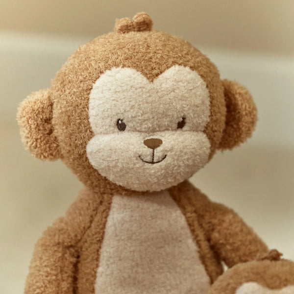 Peluche singe XL Safari Friends : le compagnon géant parfait pour des câlins et des aventures dès 12 mois. LITTLE DUTCH