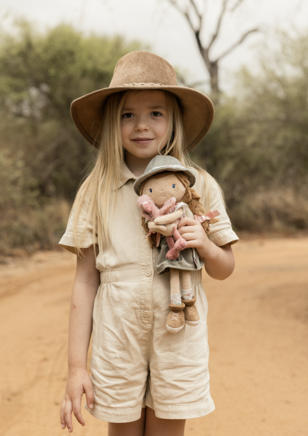 Poupée Rosa Safari Ranger – doudou exploratrice dès 12 mois