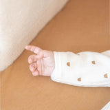 Pyjama bébé en velours – Tête d’ourson moka – Écru TROIS KILOS SEPT