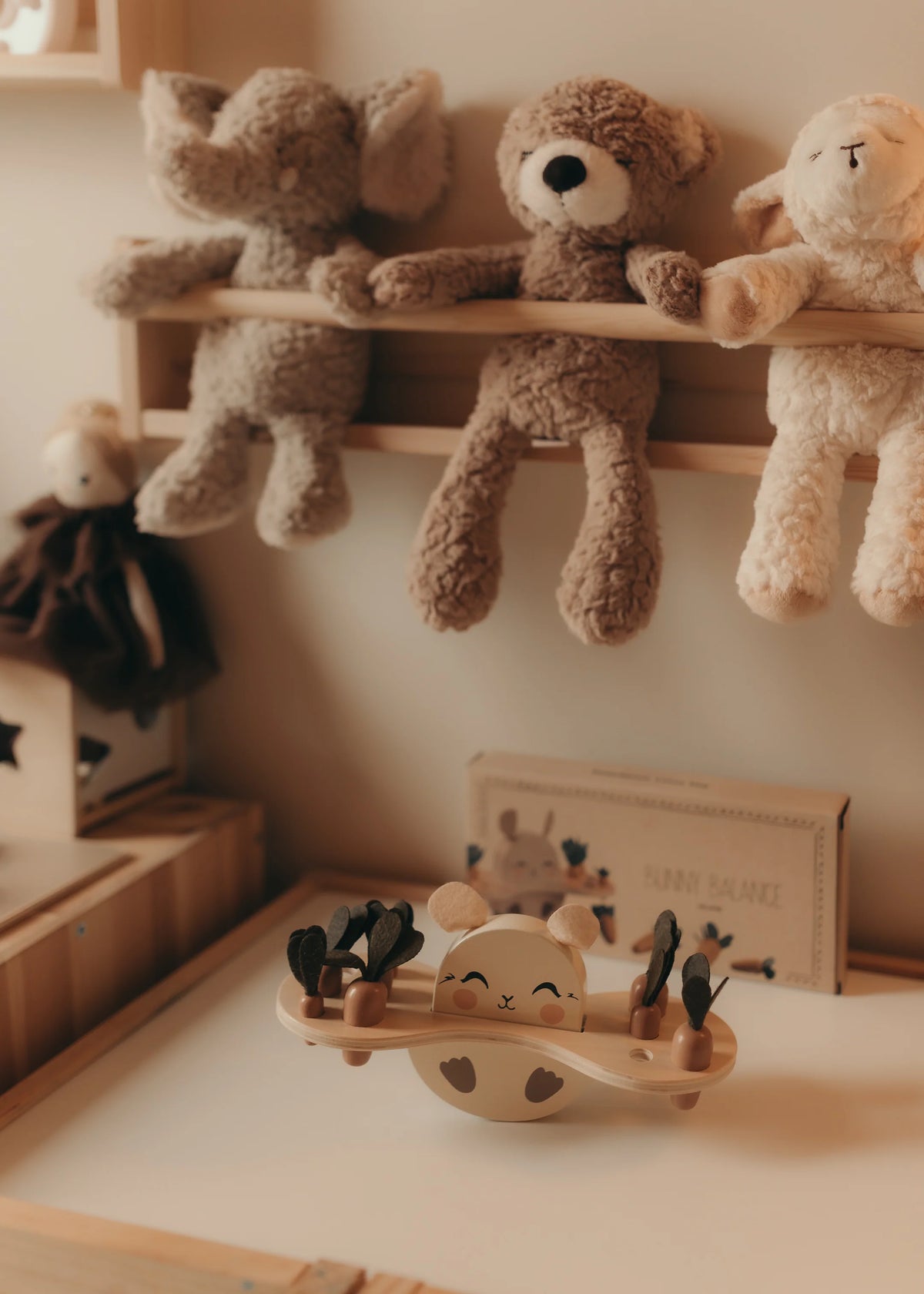 Offrez à votre enfant l’Échelle de Lapin 🐇, un puzzle en bois Montessori sûr et éducatif pour développer motricité, équilibre et créativité dès 3 ans.