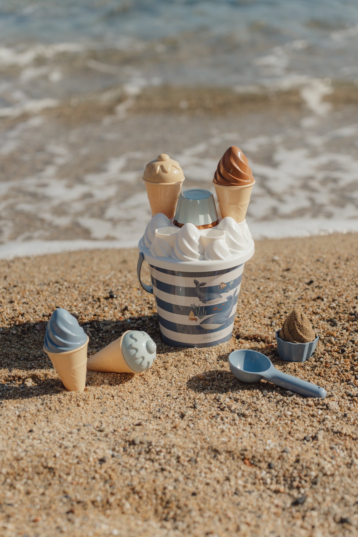 Seau de plage enfant avec accessoires glaces – Ocean World