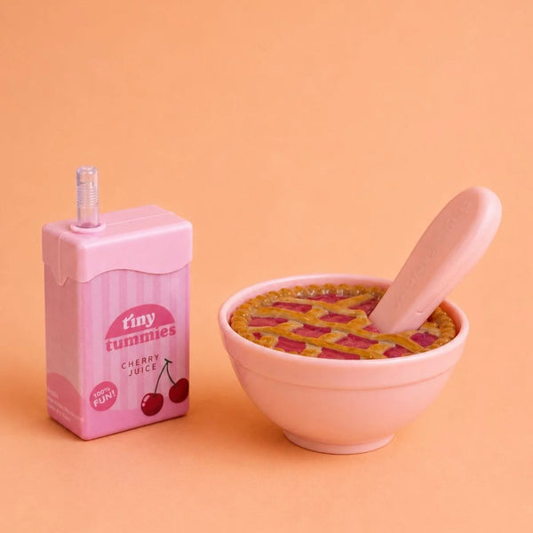 Tiny Harlow – Tarte aux cerises & jus de cerise magiques pour poupée TINY HARLOW