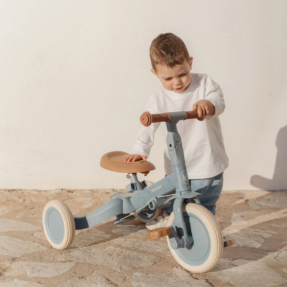 tricycle bébé 1 an avec poignée