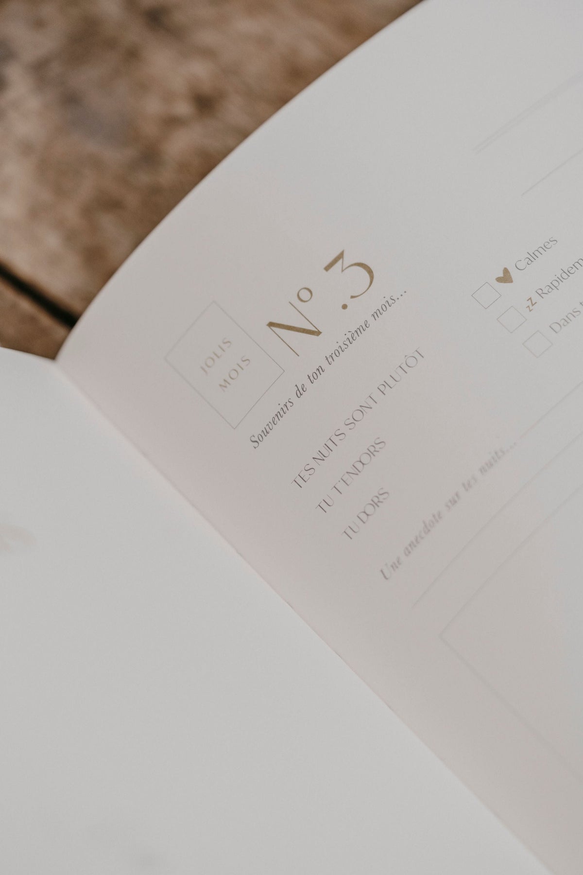 Livre de naissance Beige – Petit Amour Beige ZAKUW