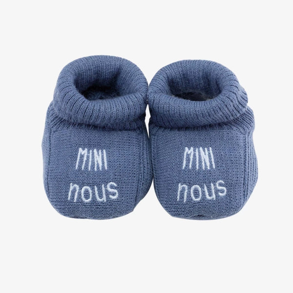 Chaussons naissance Mini Nous bleu – douceur et tendresse pour les premiers jours