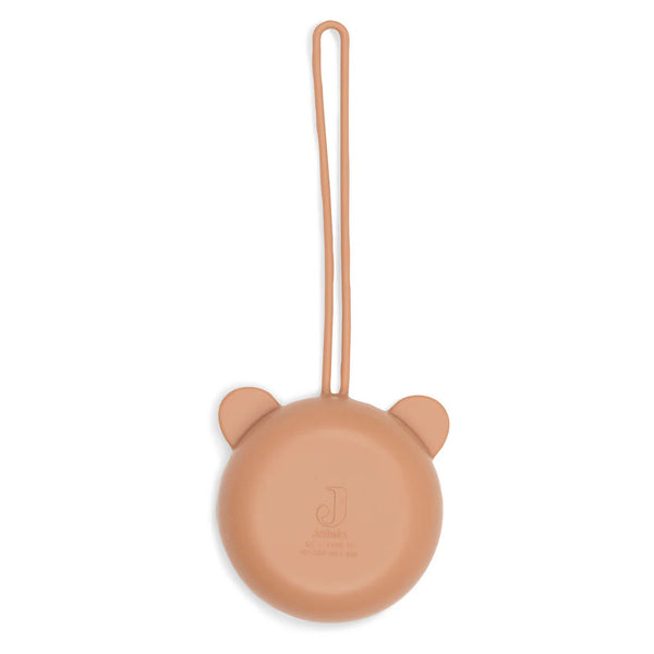 Étui à tétine en silicone sans BPA. Pratique, hygiénique et nomade, il protège la sucette de bébé en déplacement et s’accroche partout.