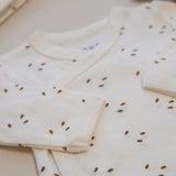 Kit naissance bébé complet – 6 essentiels pour la maternité 1 mois TROIS KILOS SEPT