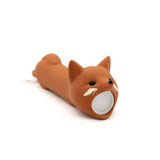 Lampe torche enfant renard rechargeable USB-C. Lumière douce réglable idéale pour histoires du soir et aventures dès 3 ans.