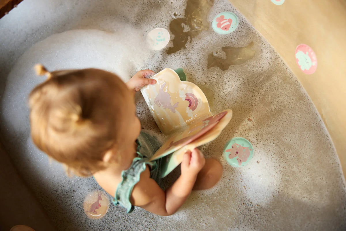 Jeu de bain memory kangourou pour bébé dès 18 mois. Cartes en mousse flottantes, éducatives et ludiques pour développer mémoire et concentration à l’heure du bain.