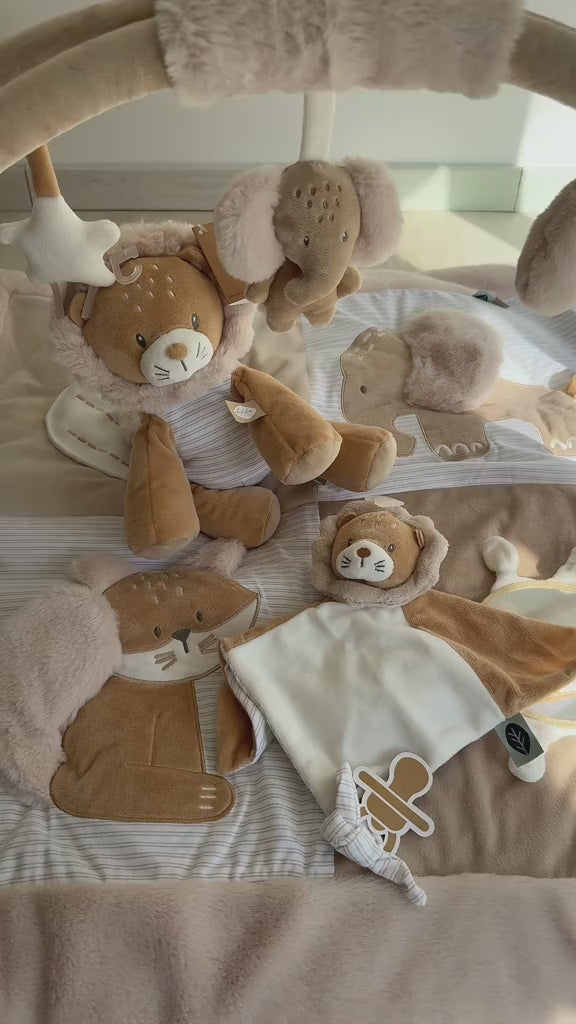 peluche lion nattou cadeau de naissance boutique pour bébé petit coeur salé