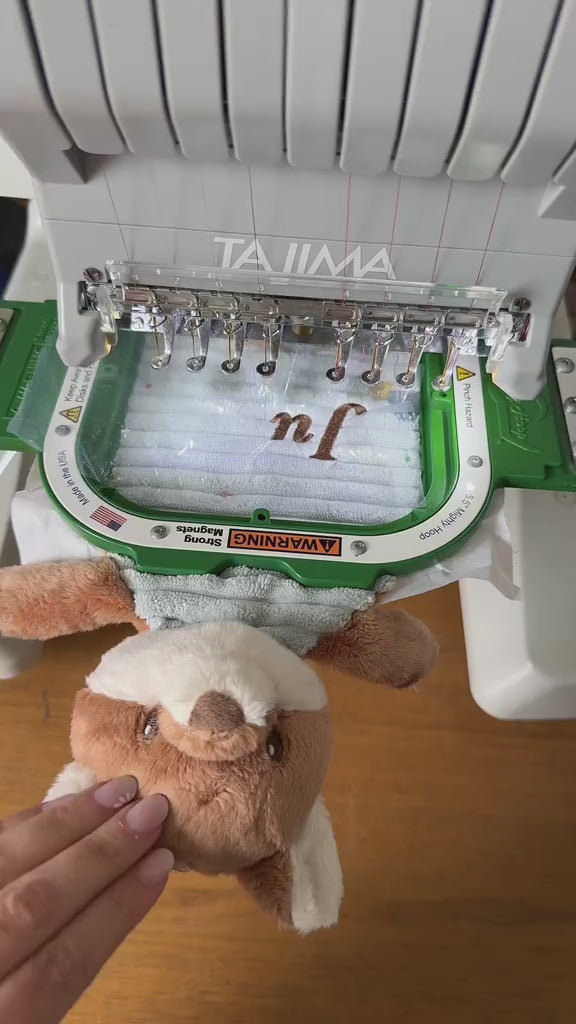 doudou plat renard personnalisable avec le prénom de bébé pour un cadeau de naissance original. Modèle renard de la collection forest friends Little dutch dans la boutique petit coeur salé