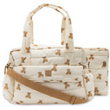 Sac à langer spacieux et déperlant avec tapis à langer nomade inclus. Pratique, élégant et idéal pour les sorties avec bébé. Essentiel à retrouver dans la boutique bébé spécialisée petit coeur salé