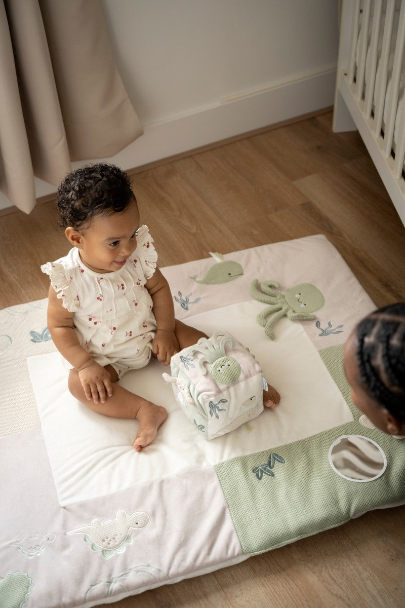 Tapis de parc Animals vert et beige – 75x95 cm BABY'S ONLY